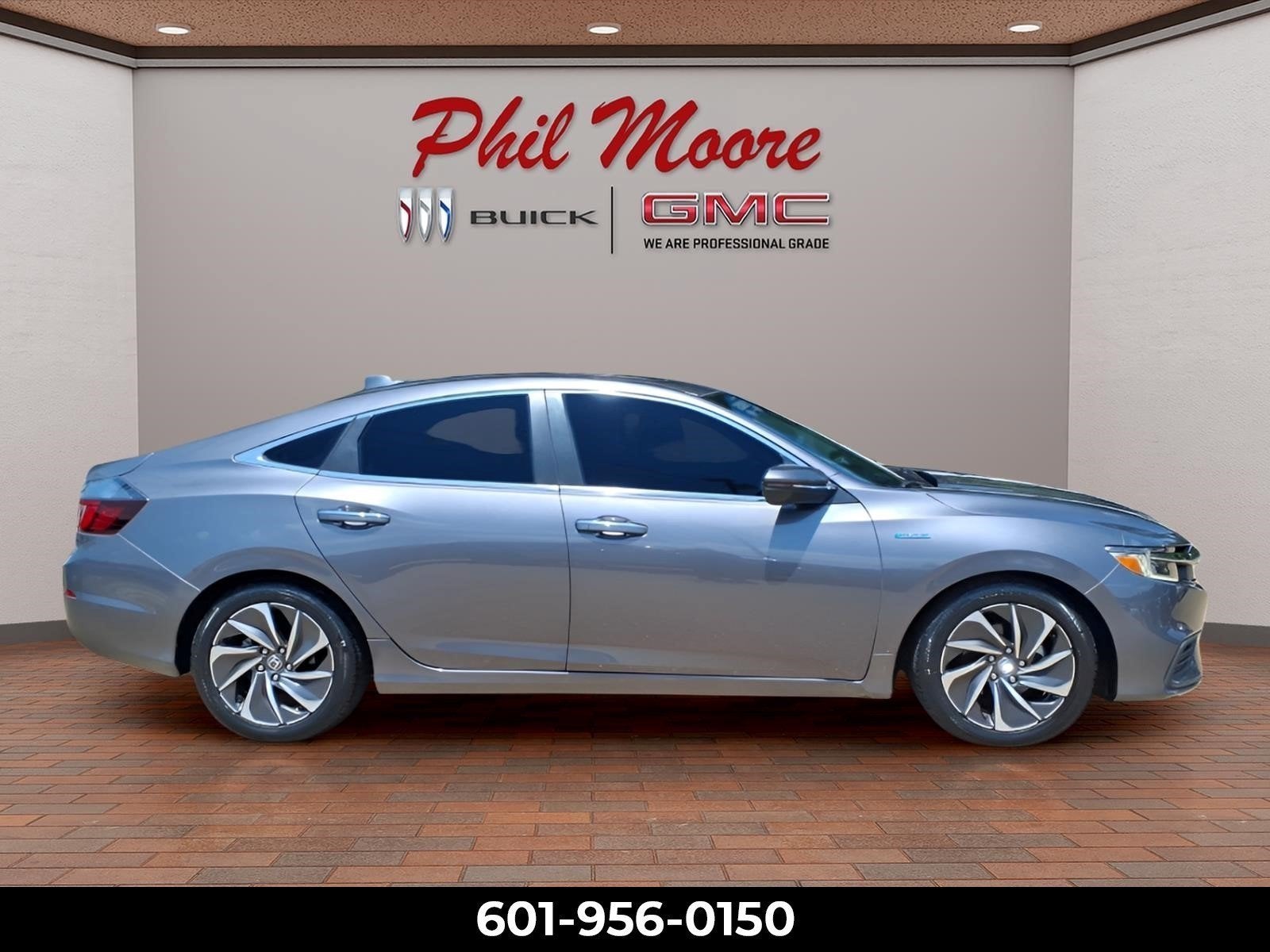 2022 Honda Insight Touring in Silver — front three-quarter view