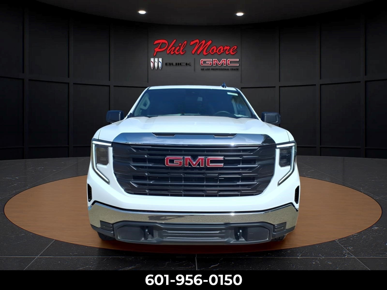 2026 GMC Sierra 1500 — side profile view