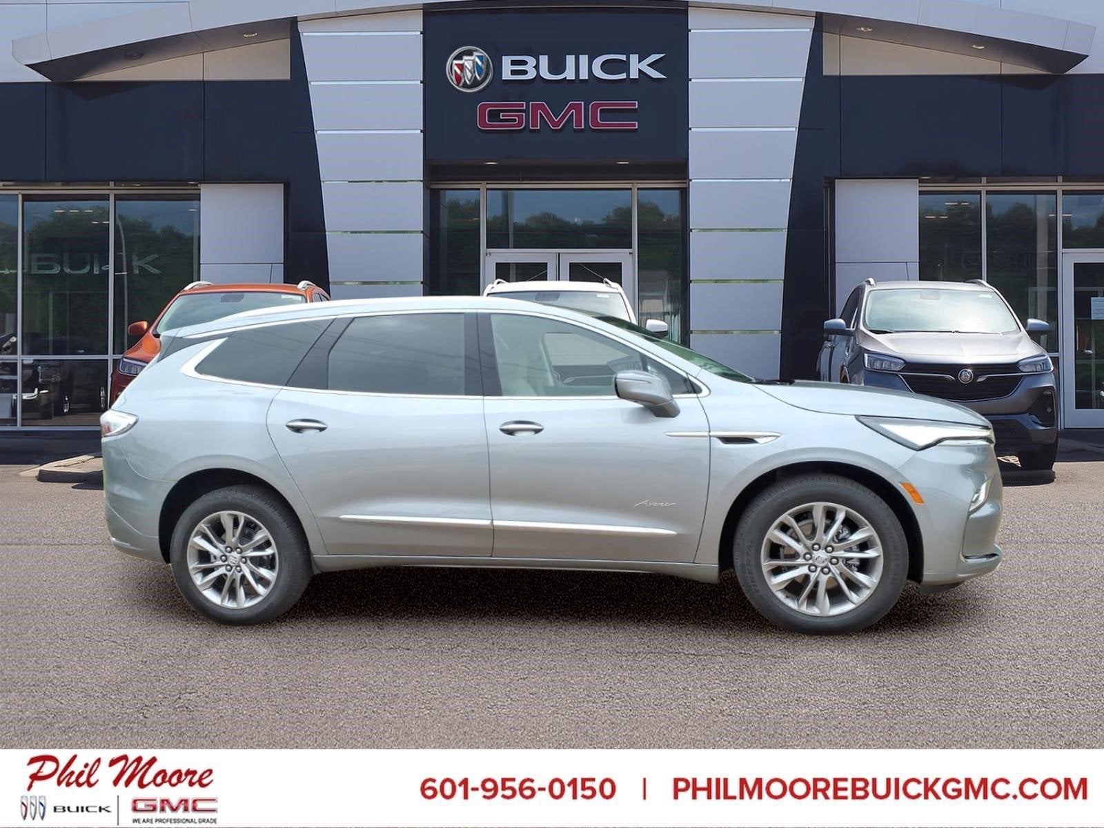 2024 Buick Enclave Avenir in Moonstone Gray Metallic — front three-quarter view