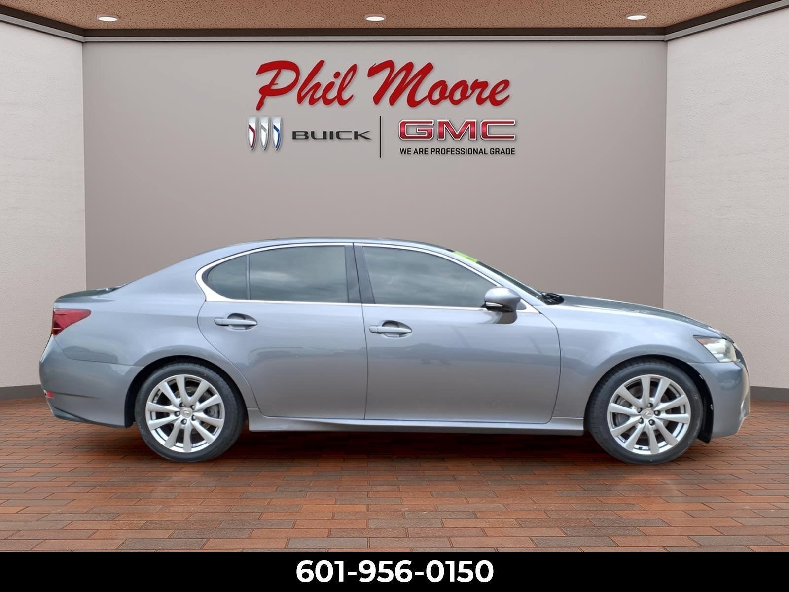 2013 Lexus GS 350 4DR SDN RWD in Gray — front three-quarter view